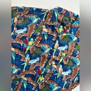 Men’s 3XL Hawaiian Shirt Button‎ Up Blue Parrots Brand Highland Fantasy